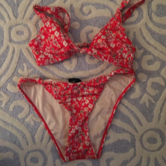 Pacsun Floral Knot bikini XS - Picture 3 of 9